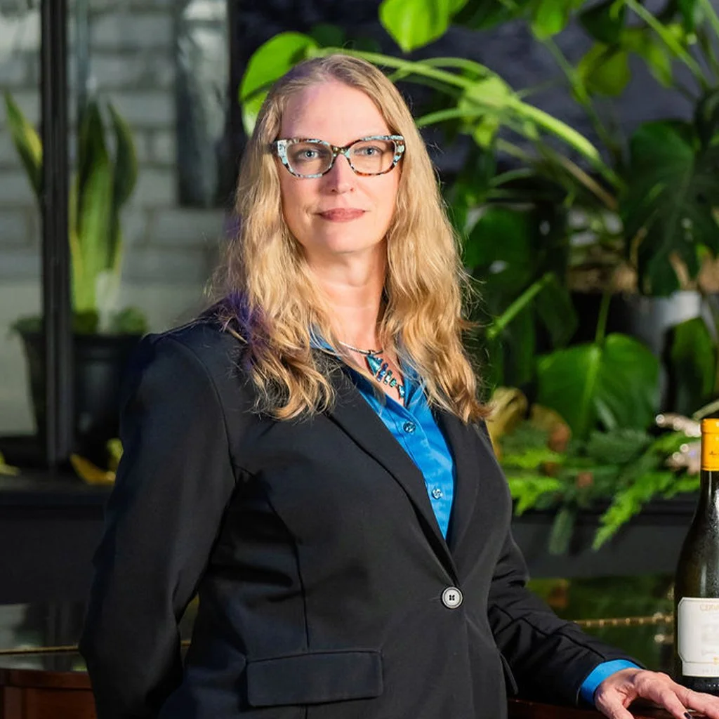 Sommelier Natina Rocchio presenting the Catch & Cut wine program for a corporate group dinner in Fort Lauderdale (catchandcut.com)